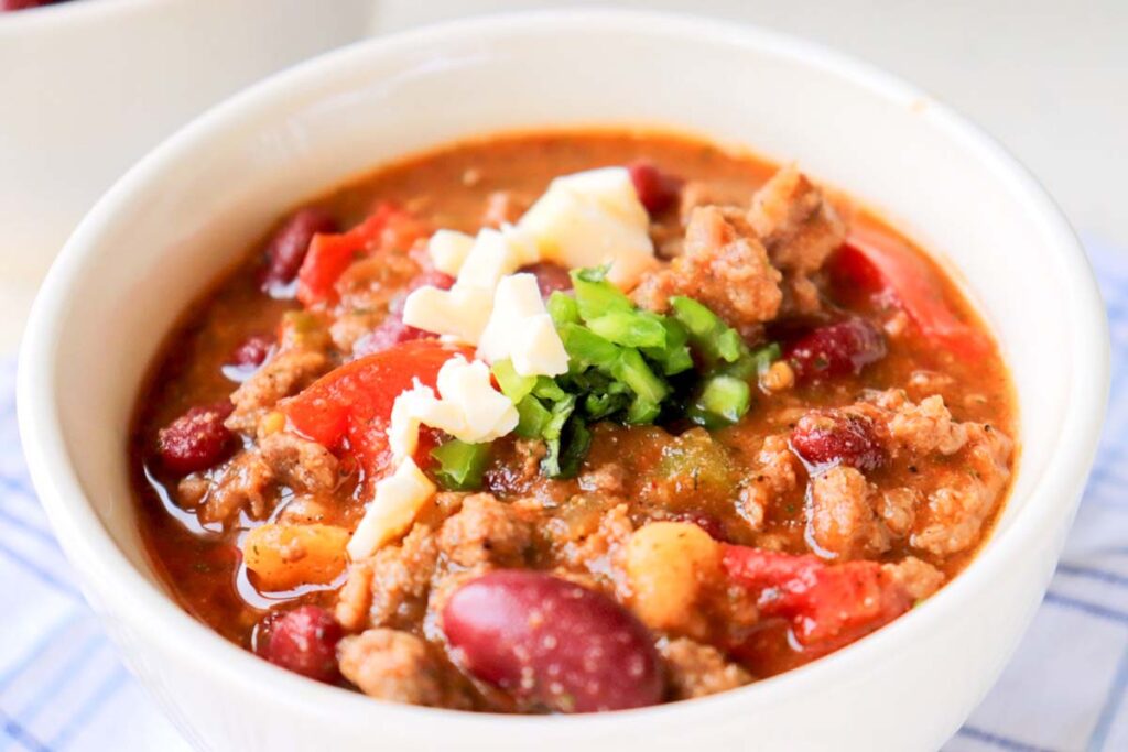 Low Calorie Slow Cooker Chili - Simply Low Cal