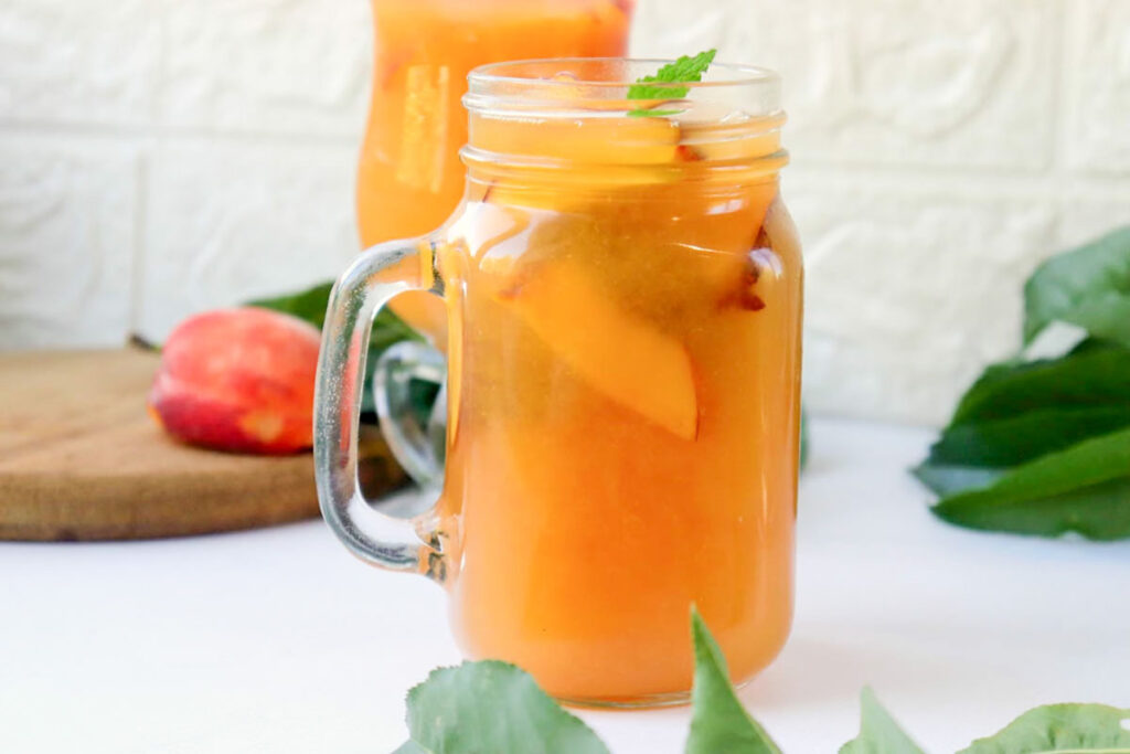 Iced Peach Green Tea - Simply Low Cal