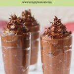 Pinterest pin of low calorie chocolate mousse.