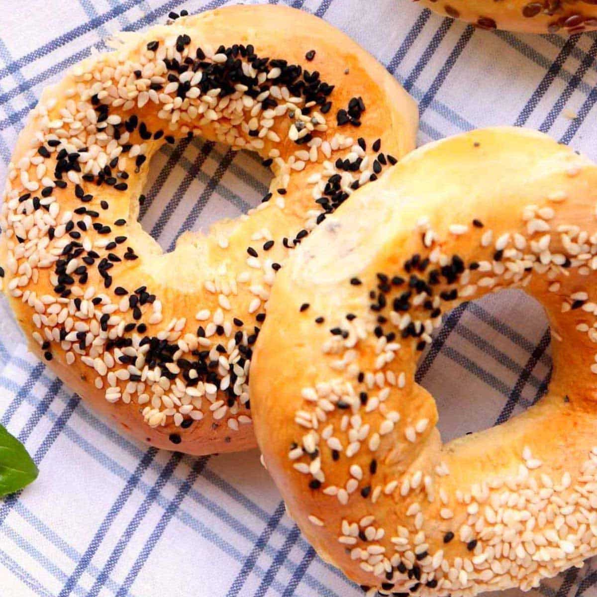 Air Fryer Everything Bagel Roll-Ups - Fork To Spoon